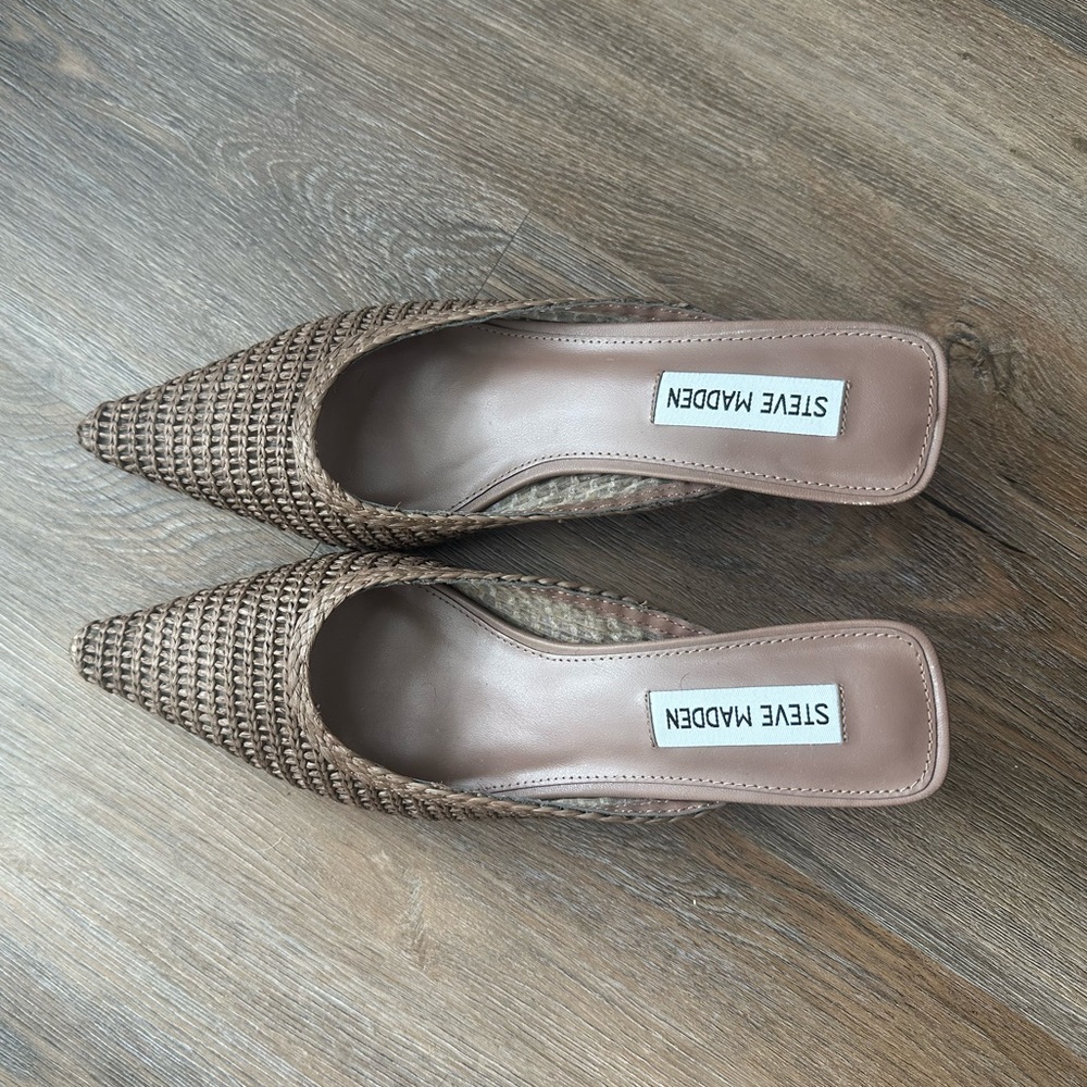 Steve Madden kitten heels